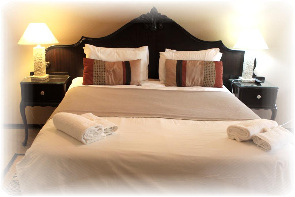 Airport Lodge Guest House Кемптън Парк Стая снимка