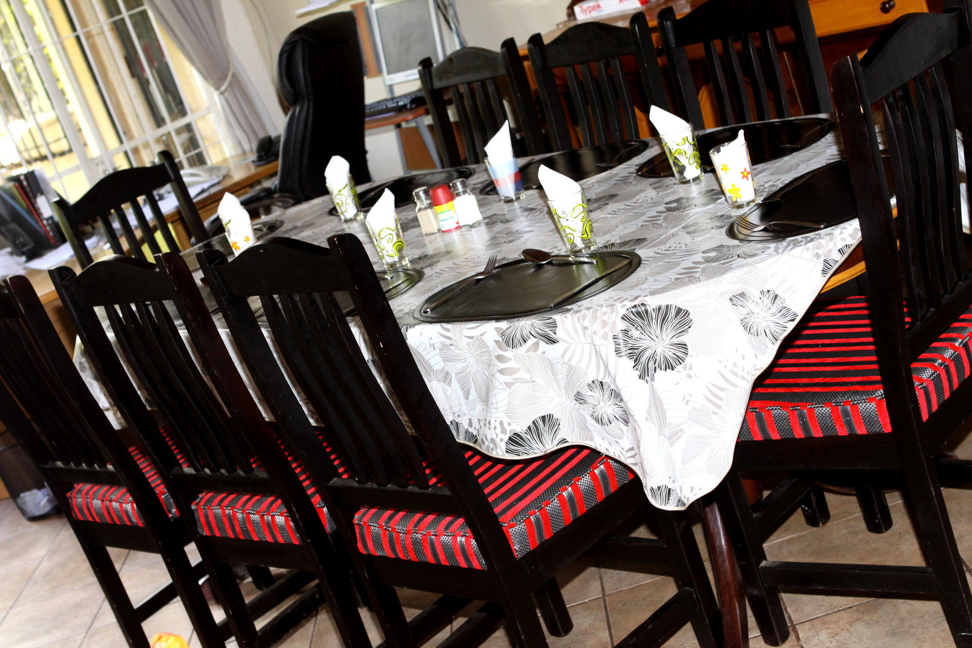 Airport Lodge Guest House Кемптън Парк Екстериор снимка